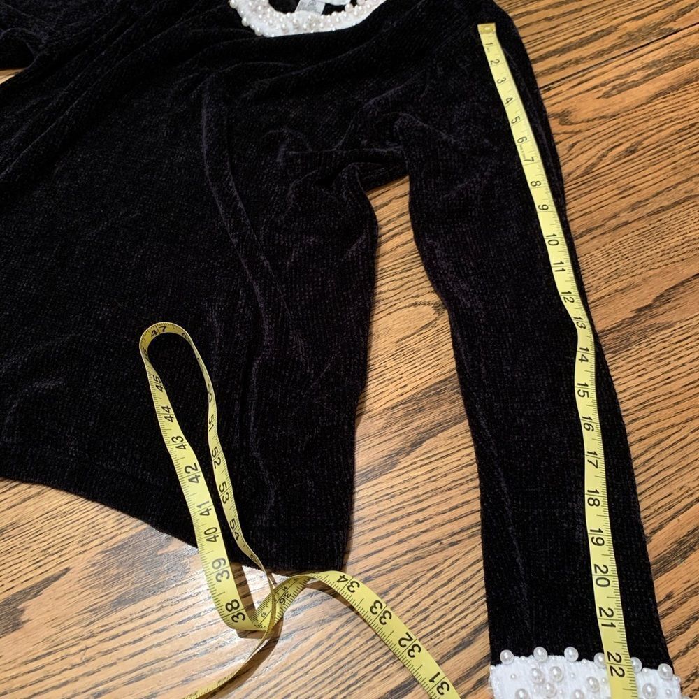 VICTORIA HARBOUR Vty Velour Black Dressy top - Picture 10 of 12